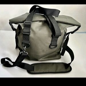 Snow Peak Travel 2-Way Dry Bag olive new with tags
